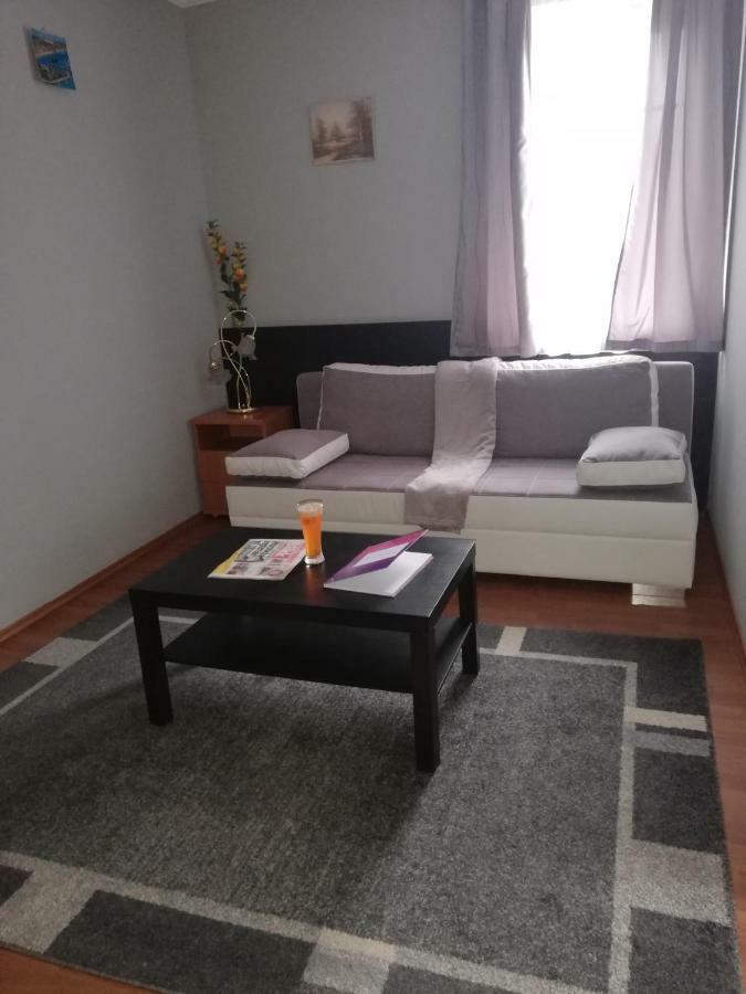 Chill Hill Apartment Egerszalok Ngoại thất bức ảnh