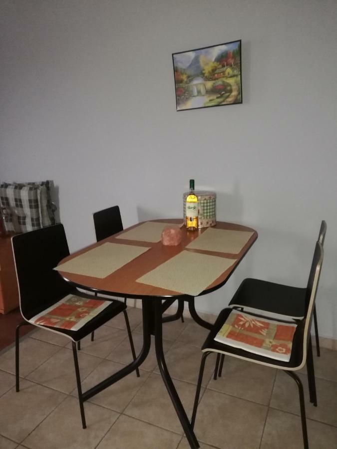 Chill Hill Apartment Egerszalok Ngoại thất bức ảnh